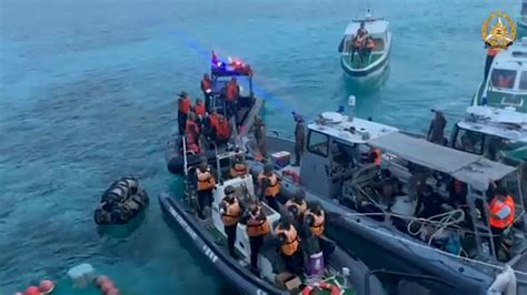 Philippines accuses China of using bladed weapons in major .